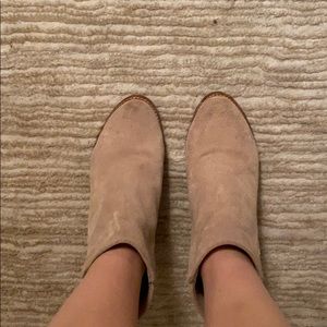 Splendid faux suede ankle booties
